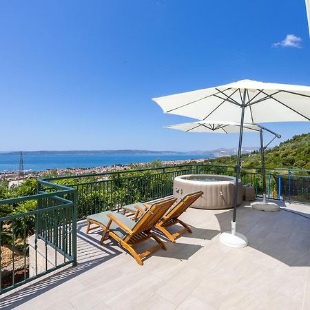 Private Villa Golden Hour With A View Of Split Area Kaštel Sućurac Dış mekan fotoğraf