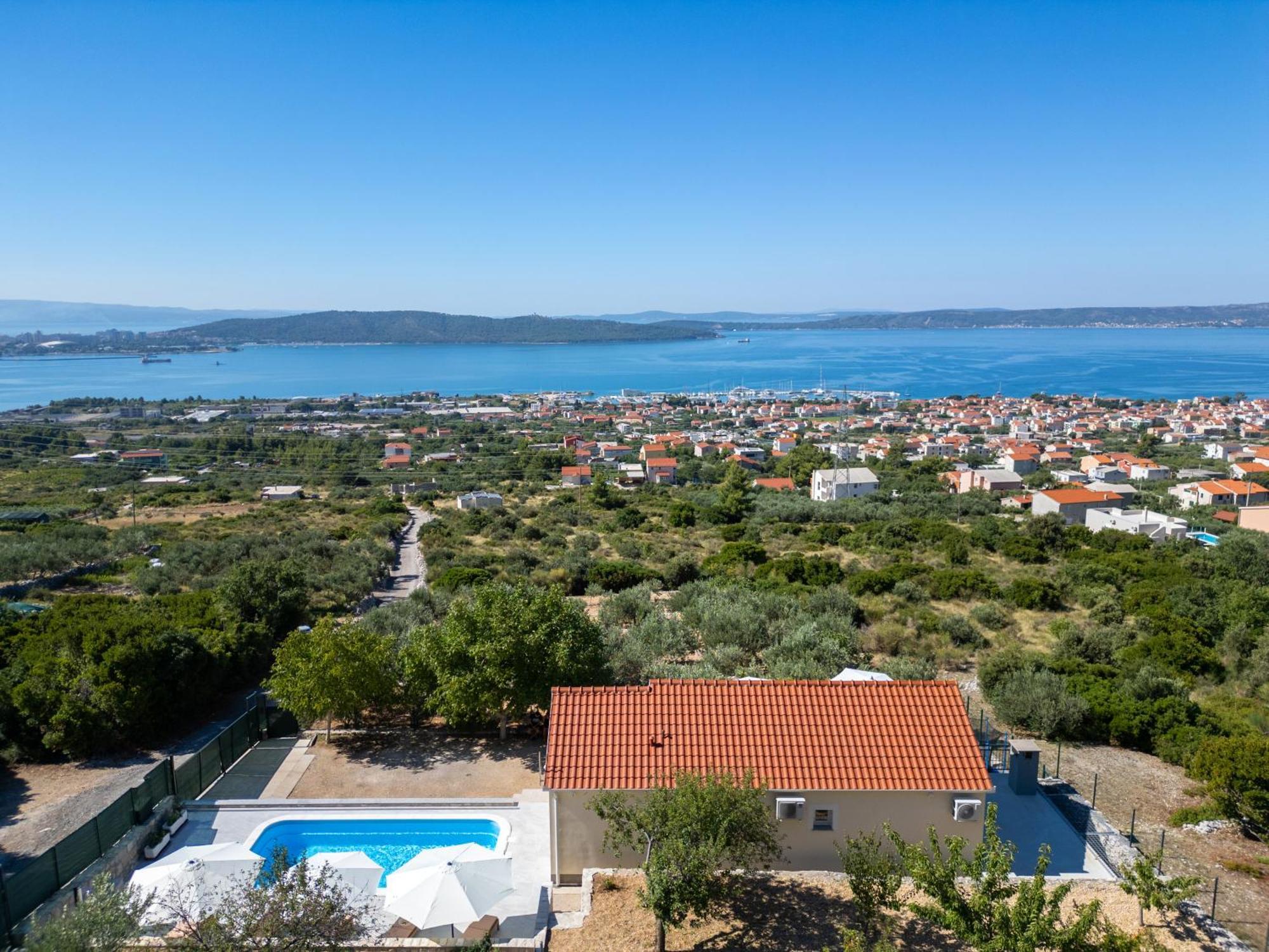 Private Villa Golden Hour With A View Of Split Area Kaštel Sućurac Dış mekan fotoğraf